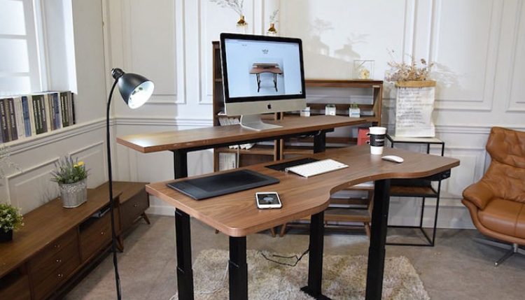 Gaze Desk – умный письменный стол, позволяющий работать лучше